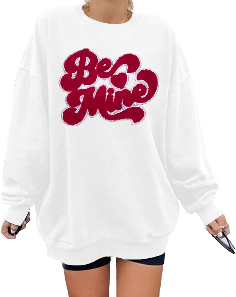VILOVE Valentine Sweatshirts for Women Be Mine Glitter Patch Valentine Shirts Oversized Love Heart Holiday Outfits White - Image 1