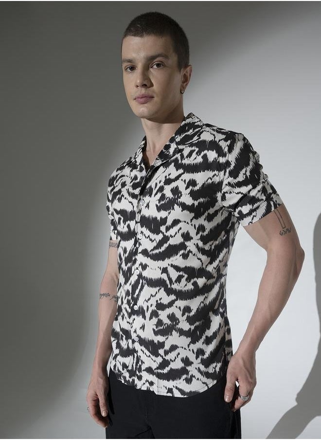 Hubberholme Multicolor Abstract Print Cuban Collar Oversized Shirt for Men  - Image 5
