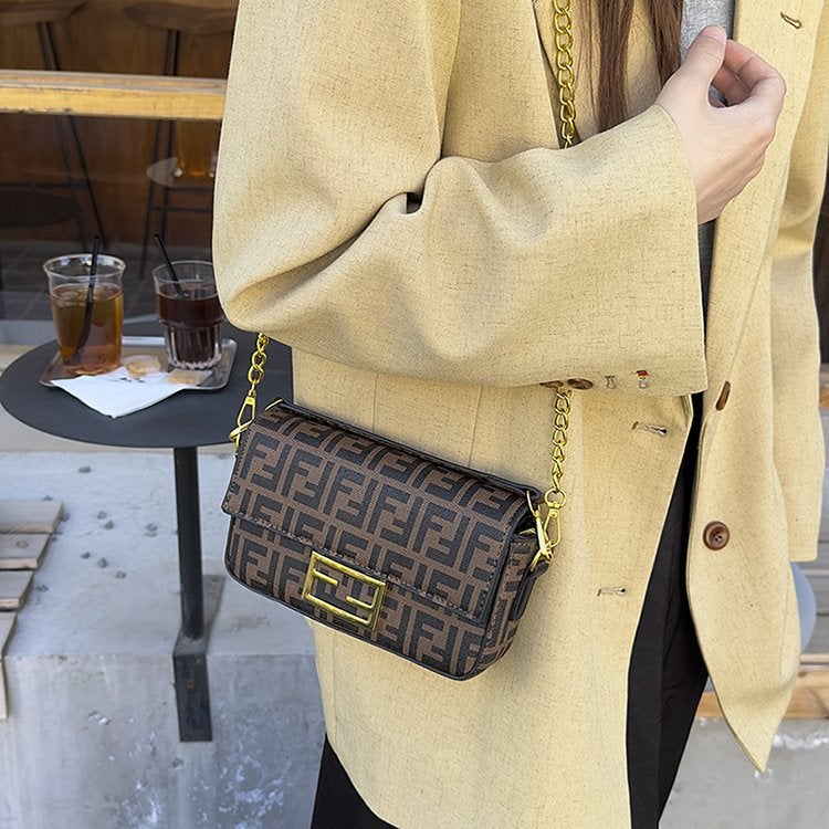 FF Fendi Camera Bag Baguette Brown FF jacquard fabric bag Camera bag Ladies Shoulder Bag - Image 2