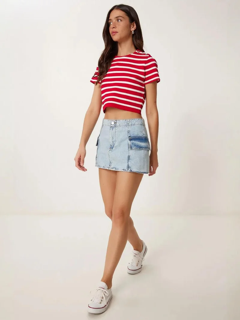 السعادة في إسطنبول ISTANBUL High Waist Denim Skirt with Button Closure