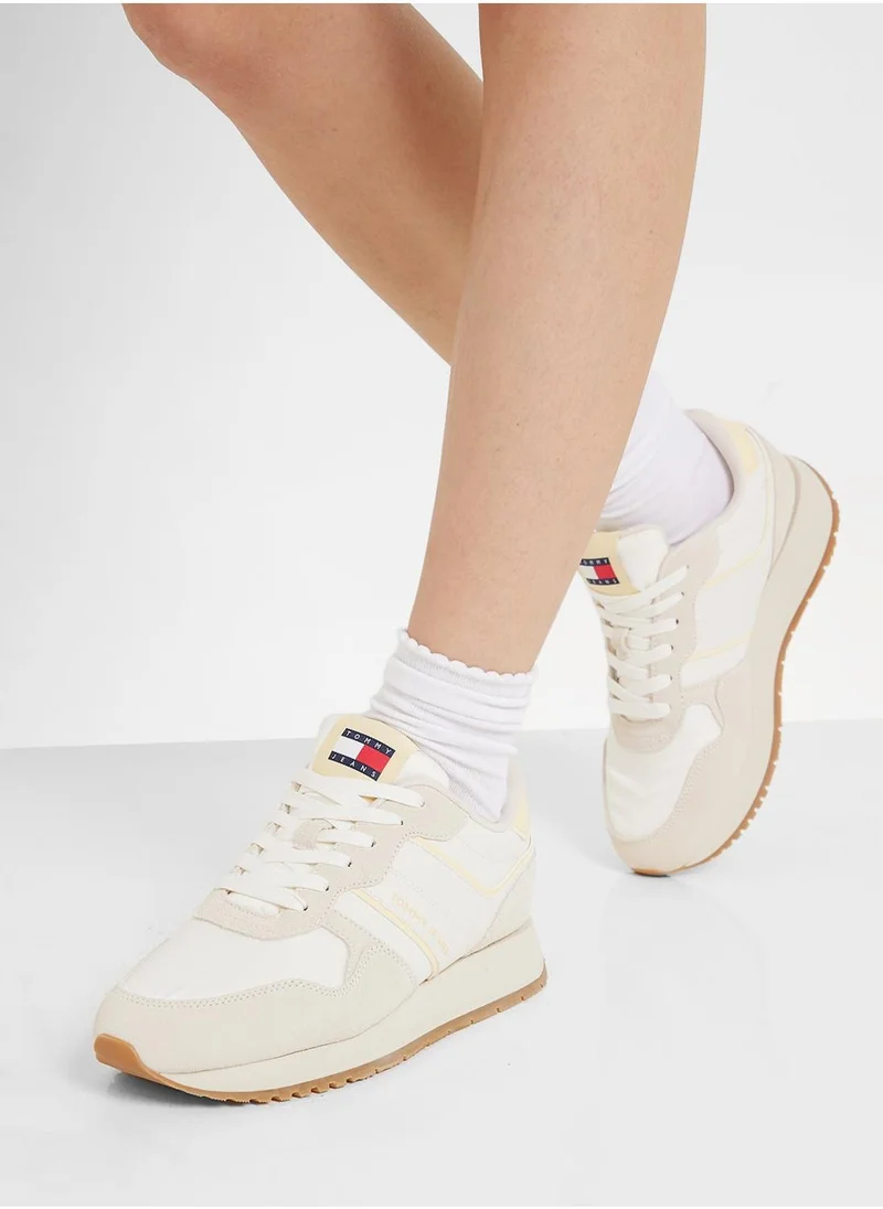 تومي جينز Eva Lace Up Low Top Sneakers