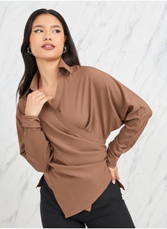 Styli بلوزة ملفوفة بأكمام خفاش وياقة  - Image 1