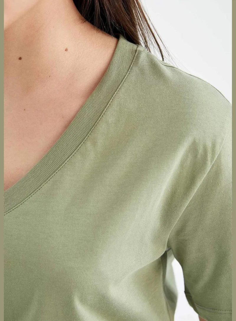 DeFacto Regular Fit V Neck Short Sleeve T-Shirt