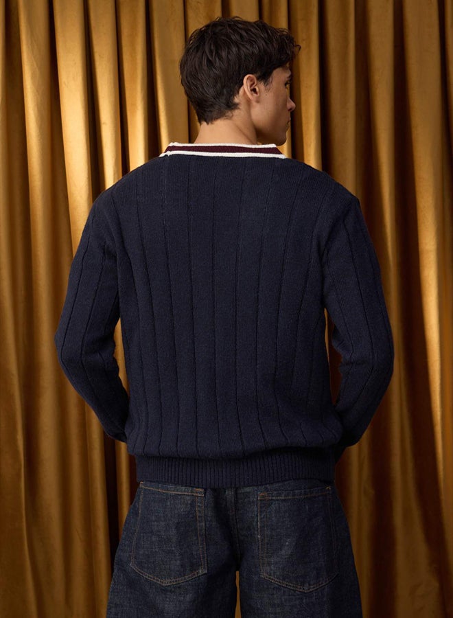 trendyol Special Collection Navy Blue Regular VNeck Color Block Cardigan - Image 4