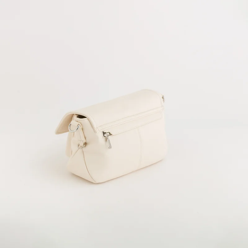 كاربيزا Women's Cross-Body Bag Ester Butter