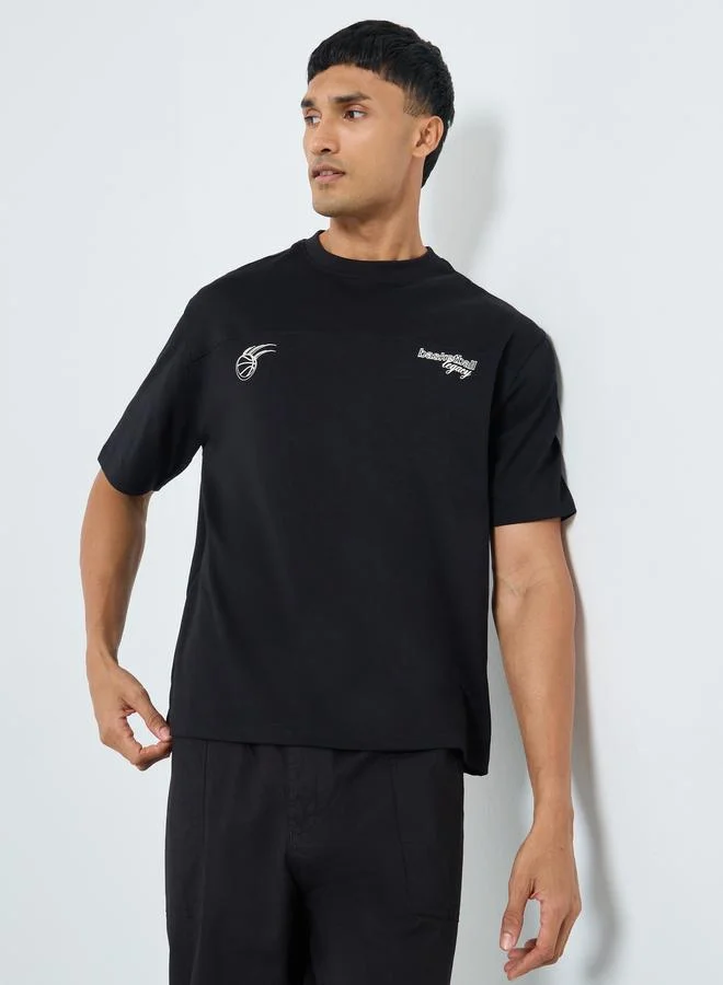 Styli Men Black Graphic Print Oversized T-Shirt