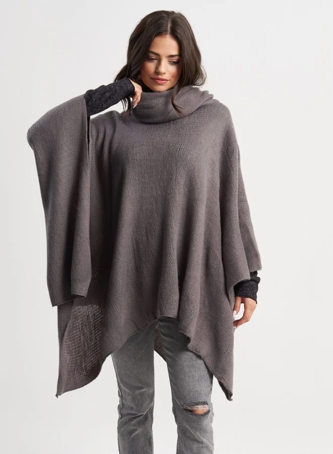 هايليز Cozy Gray Knit Poncho with Cowl Neck