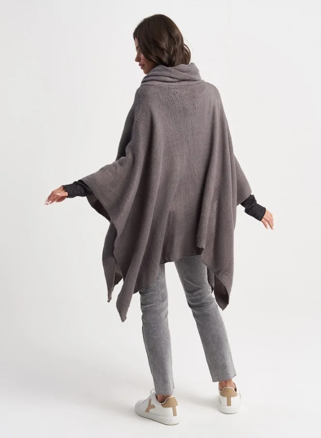 هايليز Cozy Gray Knit Poncho with Cowl Neck