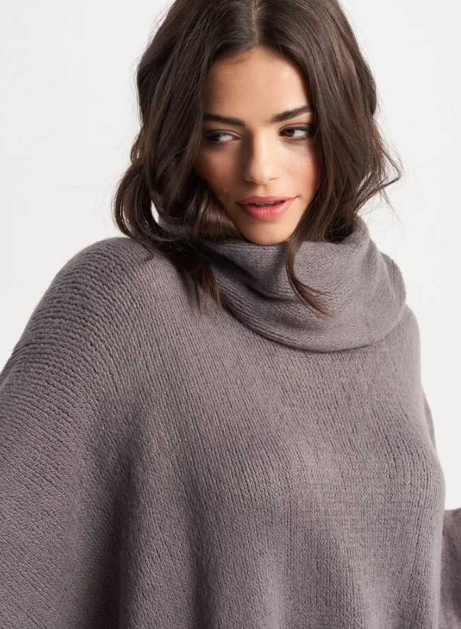 هايليز Cozy Gray Knit Poncho with Cowl Neck