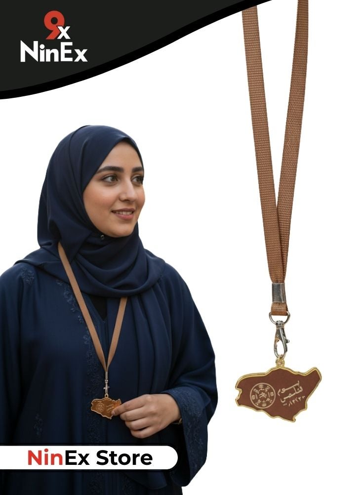 بريميم قلادة تراثية سعودية مزينة بشعار تقليدي – إكسسوار تذكاري ثقافي - Image 1
