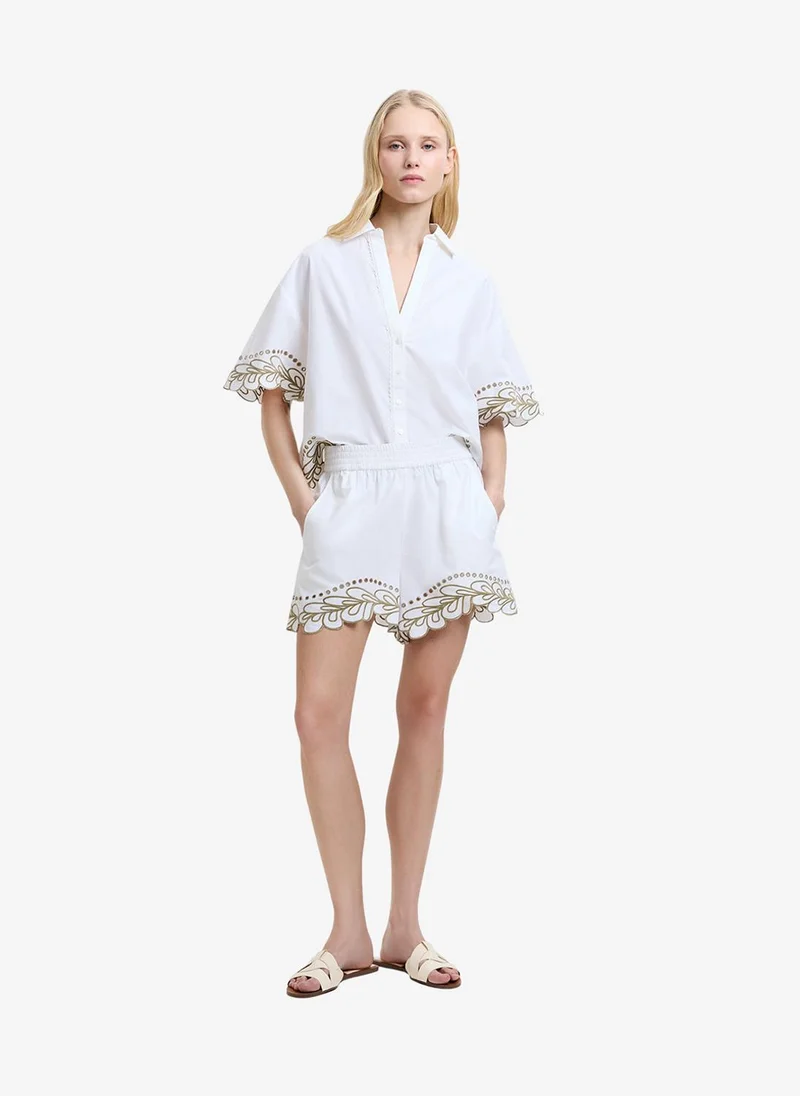 فرنش كونكشن Women's Alissa Cotton Embroidered Trim White Shorts