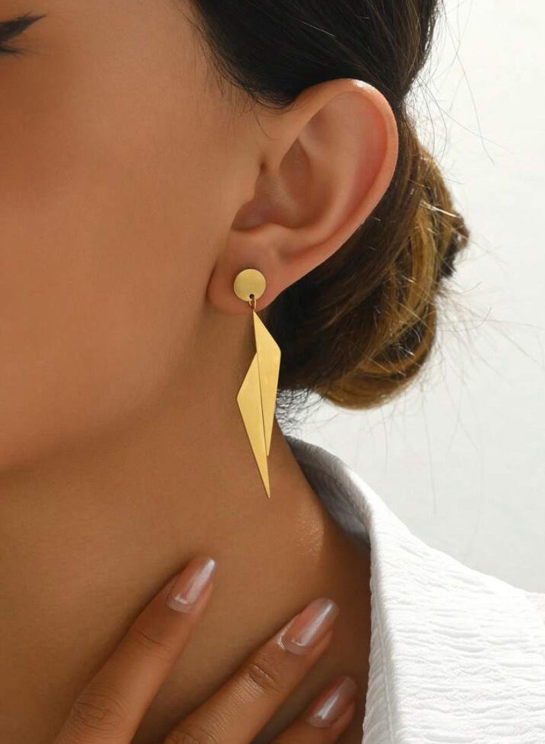 إيكوال حلق اذن نسائي من الاستانلس ستيل أنيق وعالي الجودة - Image 2