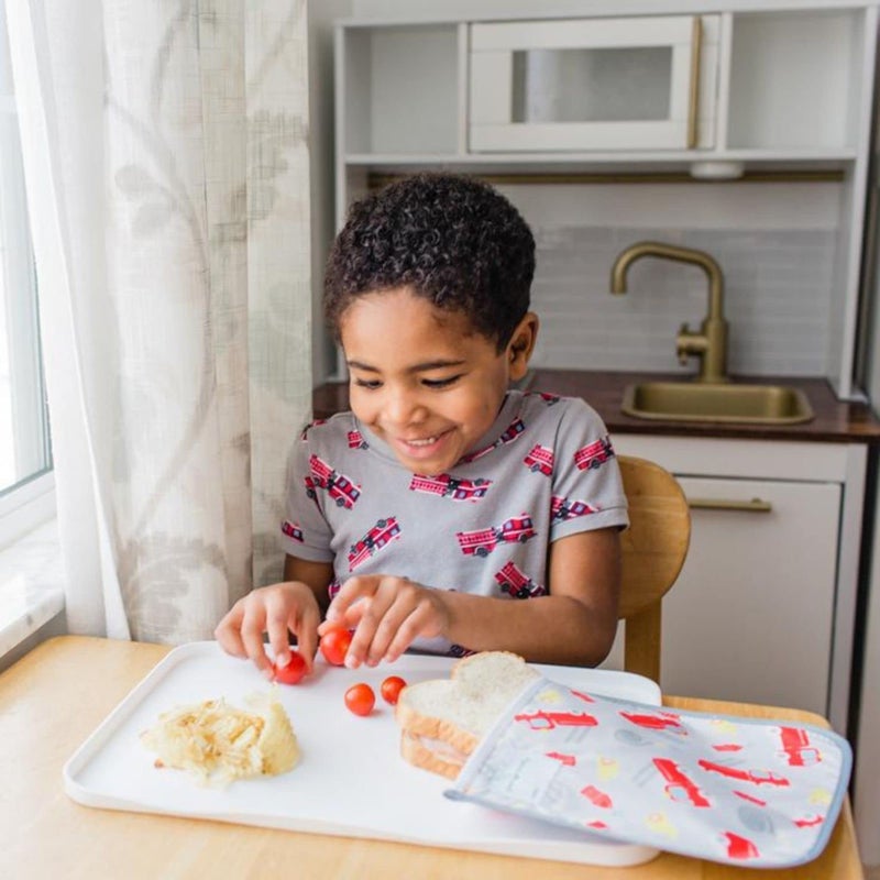 Green Sprouts Reusable Snack Bags (2 Pack) Holds Food, Utensils, Wipes, & More Food-Safe, Waterproof, Easy-Clean Material - Image 2