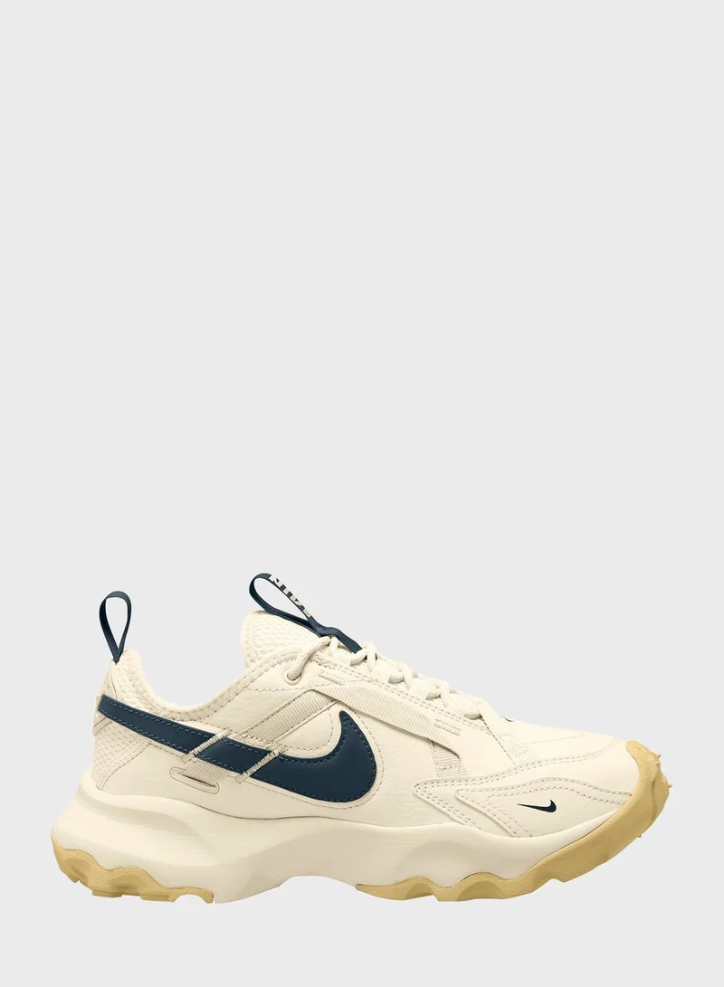 Nike Tc 7900