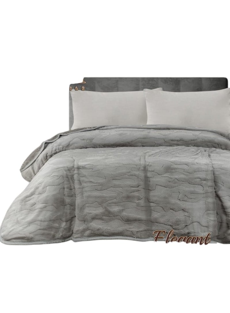 Two-layer blanket, double-sided, one side jacquard laser-cut and the other side soft fleece, Spanish design