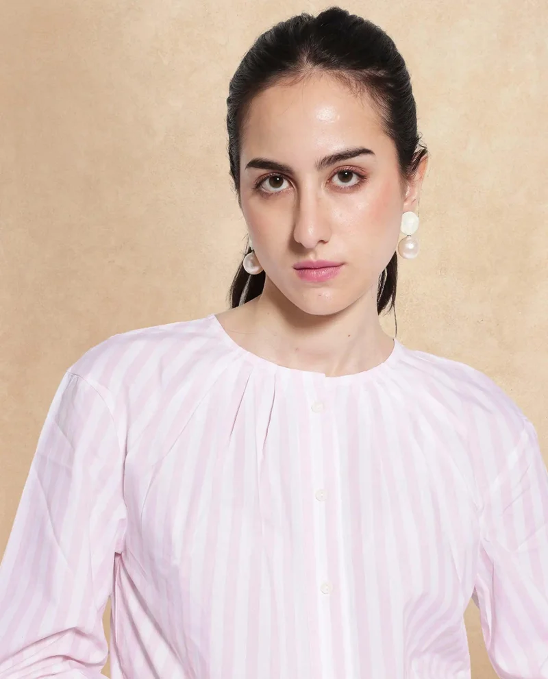 Rareism Women's Striped Round Neck Top
