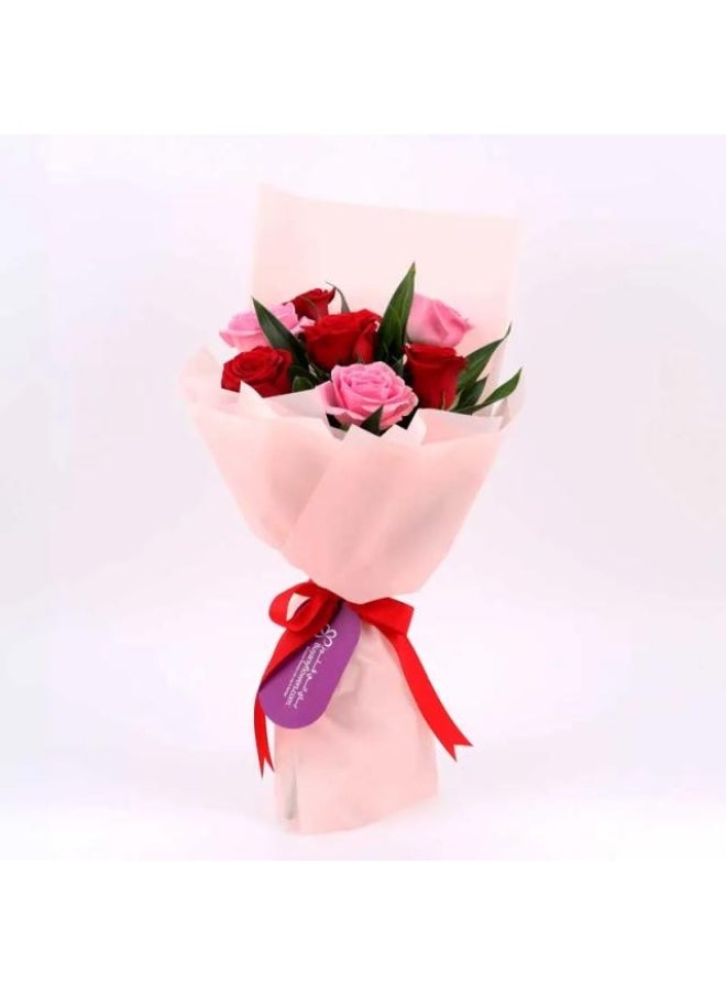 Cute 7 Roses Bouquet - pzsku/Z862D3F43DC4A754CBB45Z/45/_/1737548601/0a594881-98cd-46a7-b235-996d654d664d