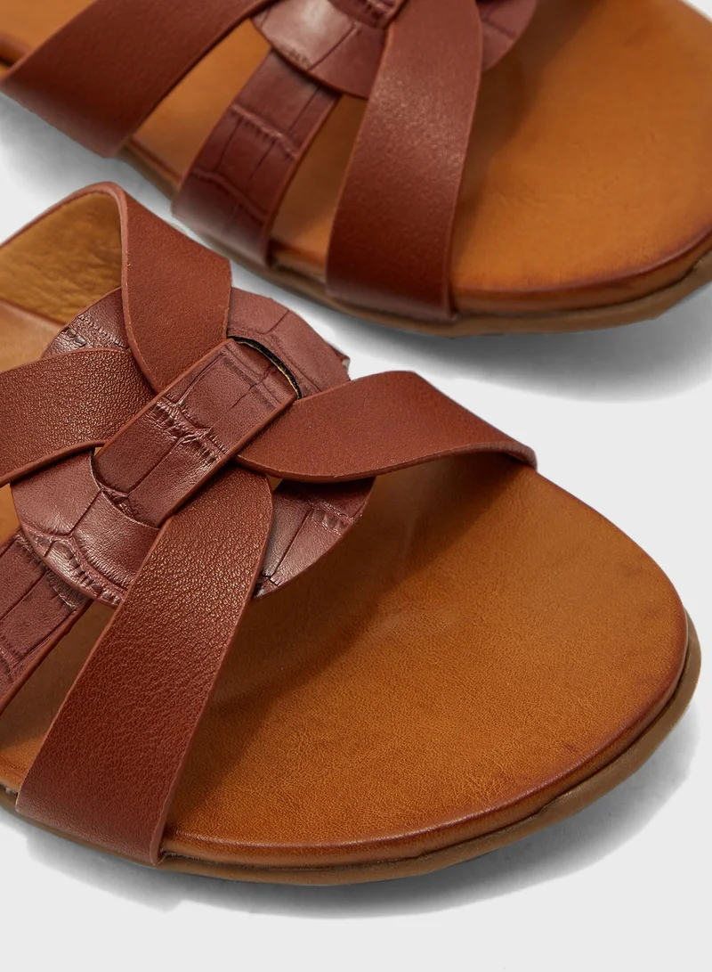 Le Confort Multi Strap Flat Sandal