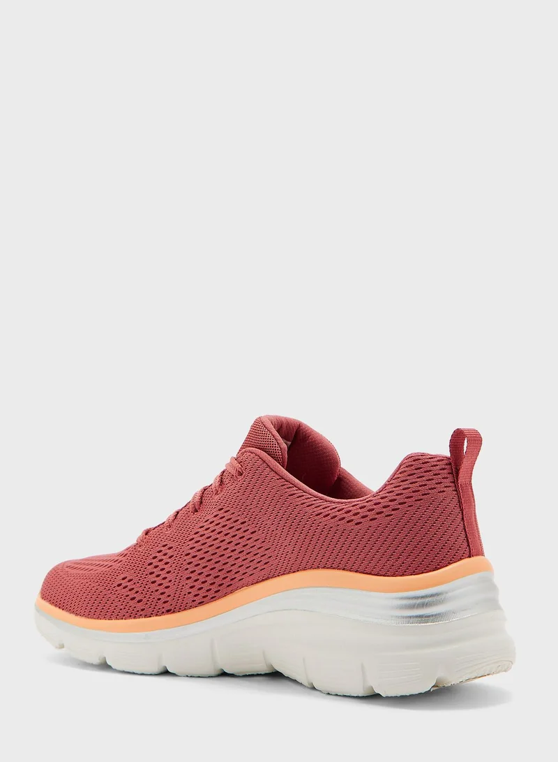 SKECHERS Fashion Fit