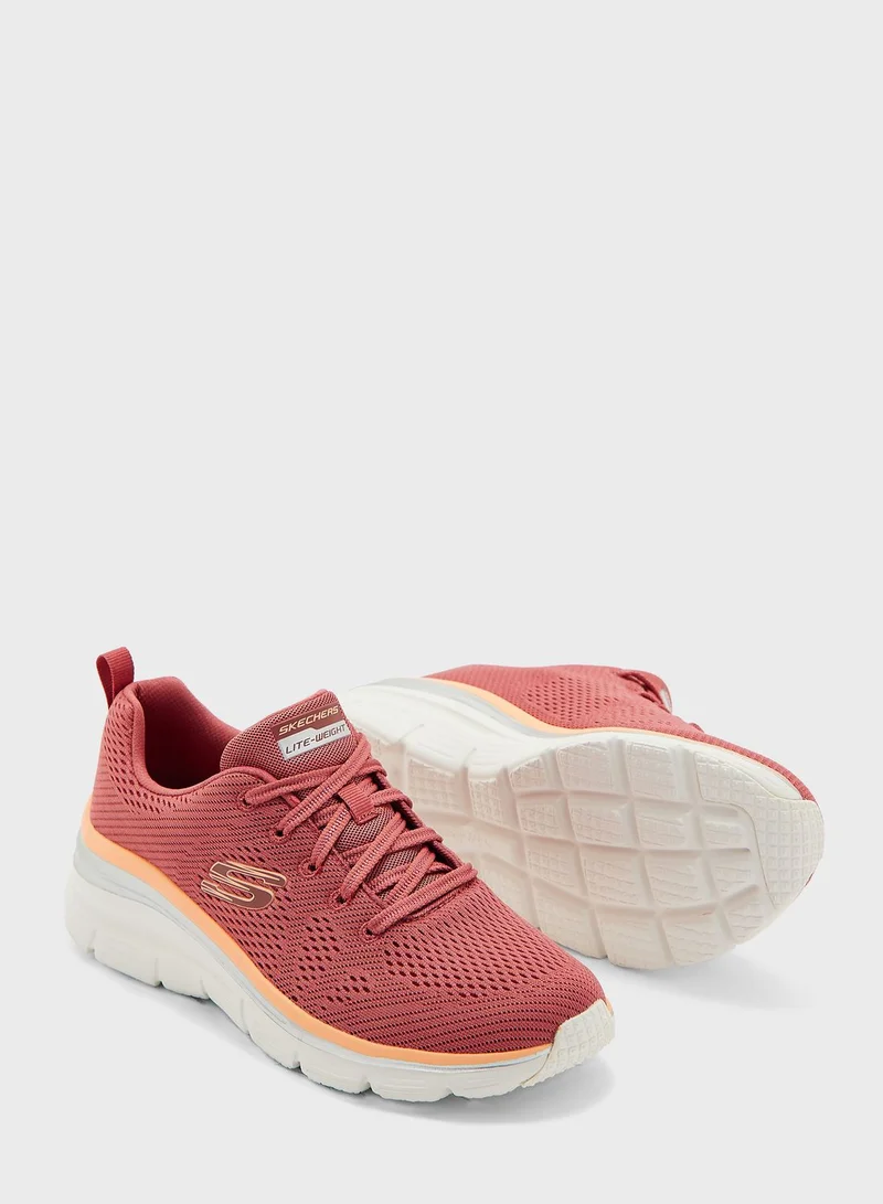 SKECHERS Fashion Fit