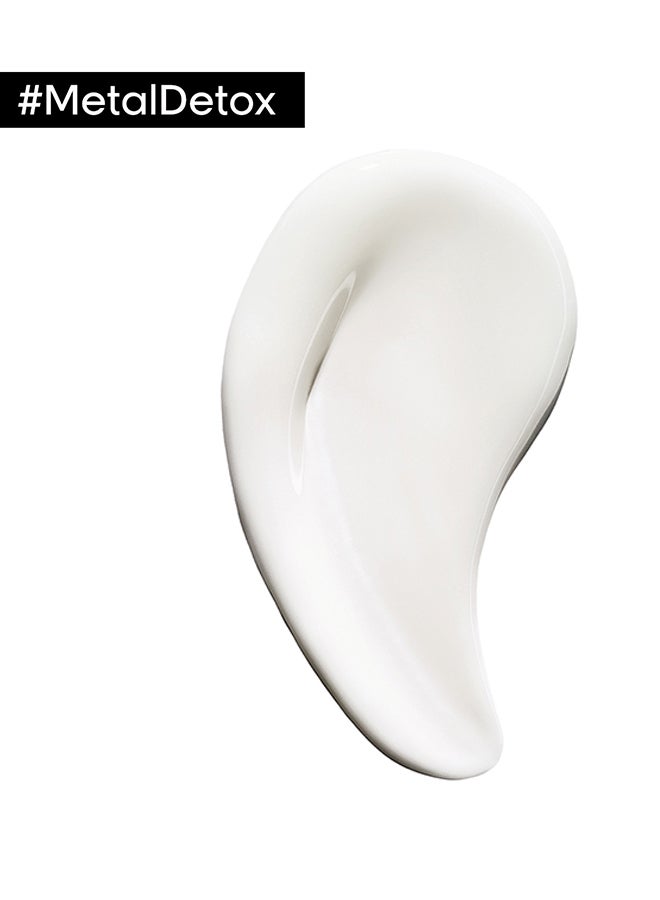 L'Oréal Professionnel Metal Detox Leave-In Hair Cream - Image 2