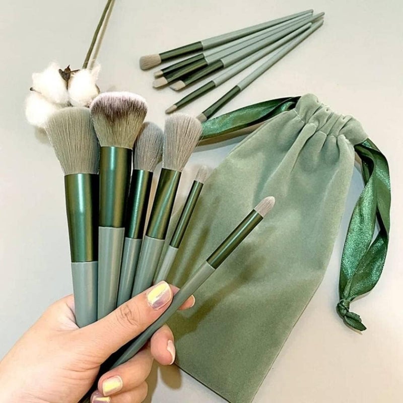 BIRZAR Professional Fix Plus 13pcs Makeup Brush Set Makeup Brushes Foundation Powder Eyeshadow Eyebrow Brush Set Celebrity Cosmetic Tool Brush with Green Bag Synthetic Kabuki Compatible Tool Kit - Image 3