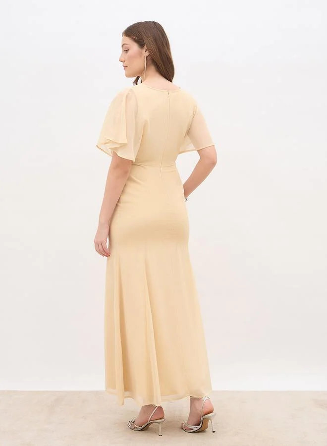 ستايلي فستان ماكسي A-Line مزين بالترتر من Styli