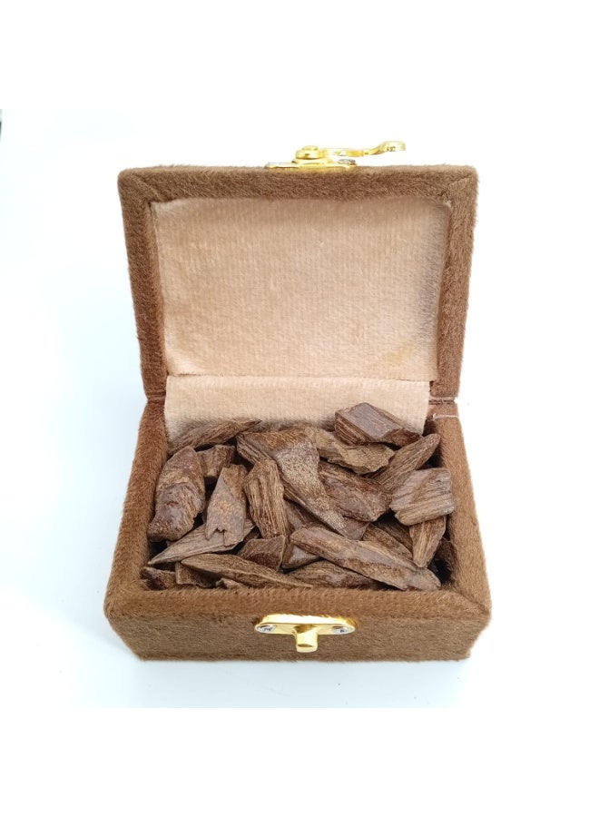 Akarm Akarim Kalimantan Oud Mini-Pieces (Enhanced) - 1 Ounce (28g) with Velvet Box - Image 2