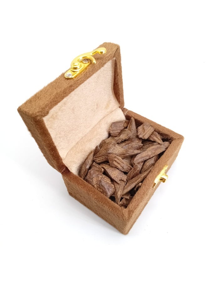 Akarm Akarim Kalimantan Oud Mini-Pieces (Enhanced) - 1 Ounce (28g) with Velvet Box - Image 4