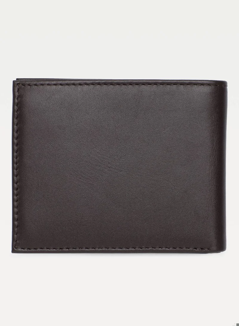 TOMMY HILFIGER Men's Small Bifold Wallet - Leather, Brown