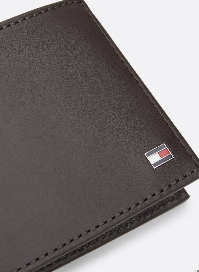 TOMMY HILFIGER Men's Small Bifold Wallet - Leather, Brown