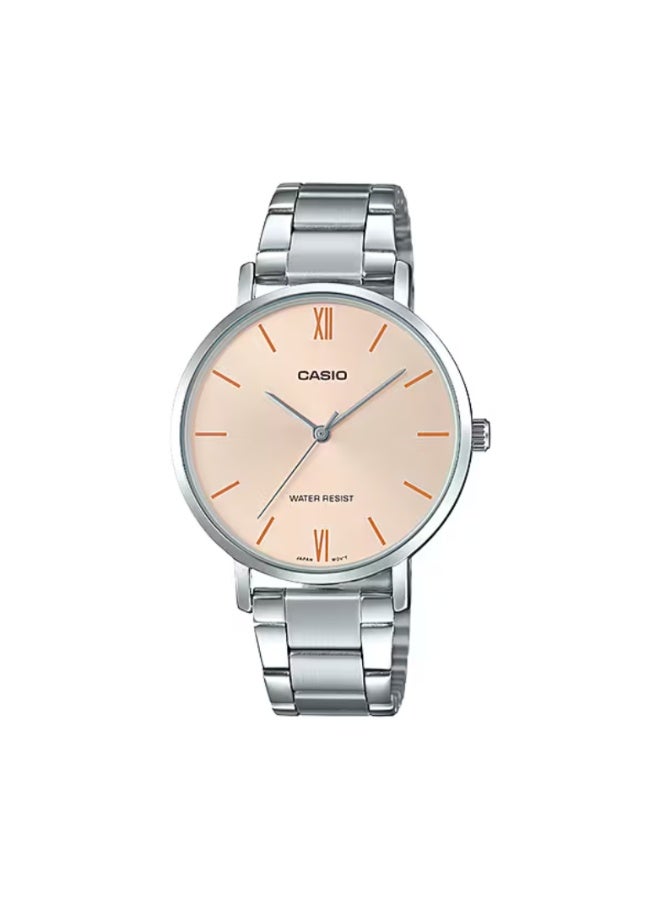 كاسيو ساعة كاسيو LTP-VT01D-4B للنساء – سوار ستانلس ستيل فضي مع قرص وردي بسيط - Image 1