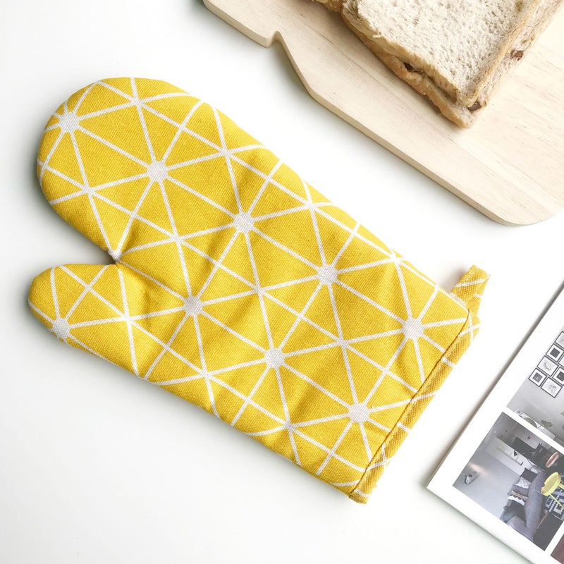 Nordic style microwave oven heat insulation gloves oven anti-scalding gloves high temperature kitchen baking gloves factory direct sales Black Plaid  - Image 5