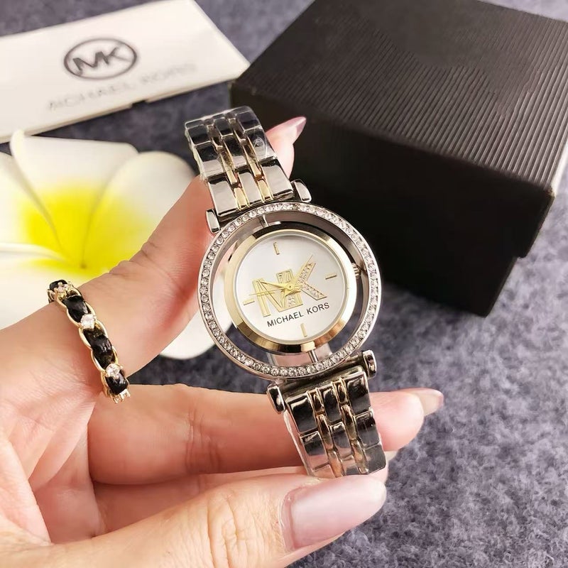 مايكل كورس مجموعة ساعة وهدية تجميلية - Image 1