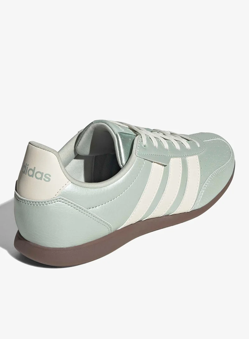 Adidas LINGRN/OWHITE/GUM5 Barreda Lo for Women | Best Price UAE