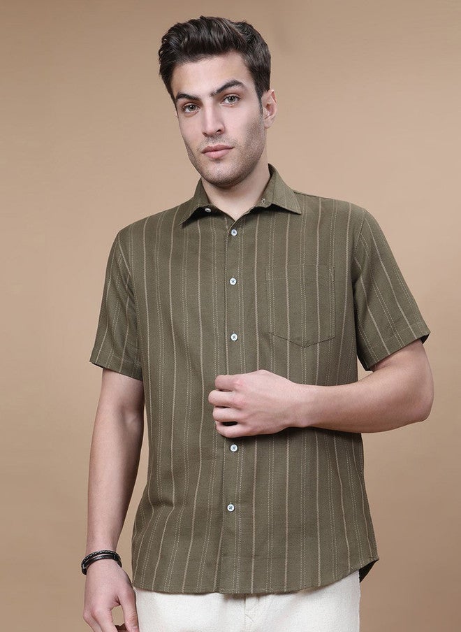 Hence Men Vertical Striped Spread Collar Cotton Casual Shirt - Image 1