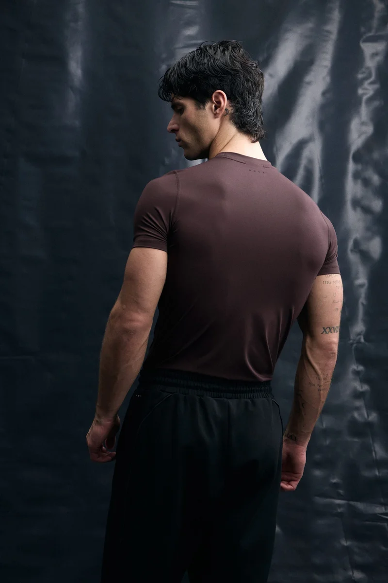 H&M  Muscle Fit Sports T-shirt with DryMove™ for Men | Best Price UAE