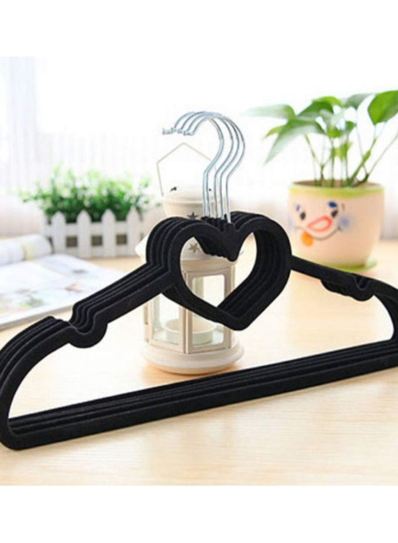 5-Piece Heart Shape Non Slip Flocking Hangers Black - Image 2