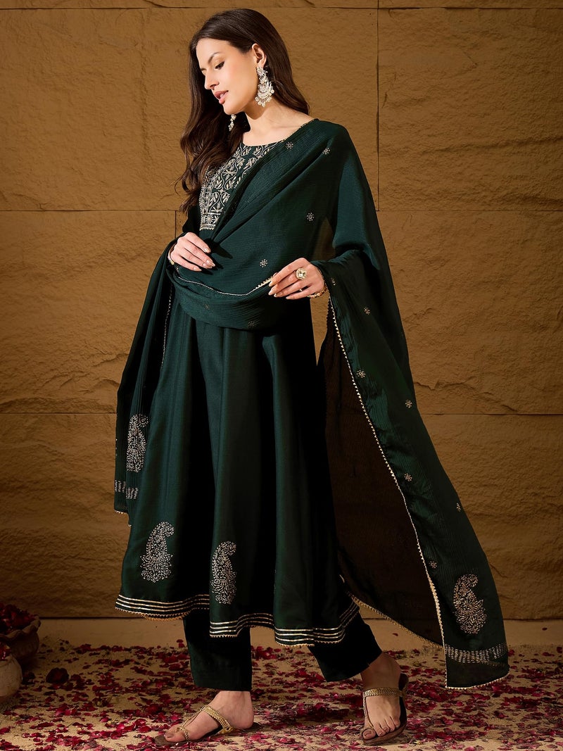 Vaamsi Women's Silk Blend Solid Anarkali Kurta Pant with Dupatta (VKSKD1218A_Dark Green_XXL) - Image 3