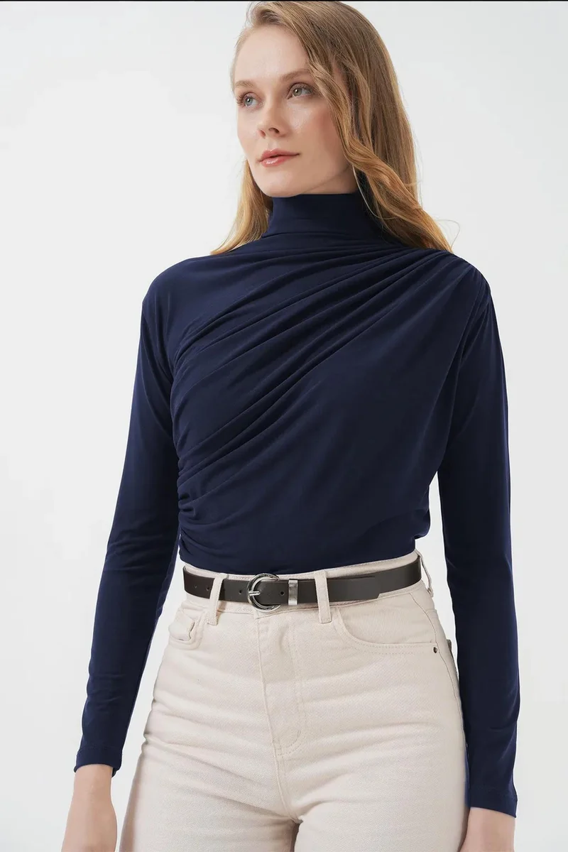بيغ دارت BDART Fitted Turtleneck Blouse with Drape Detail