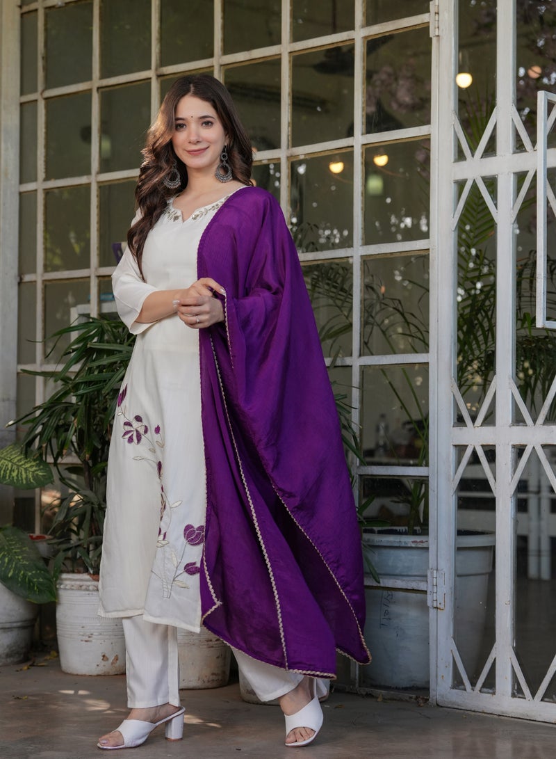 Women's Viscose Rayon embroidery straight kurta with pant and dupatta sets - Image 2