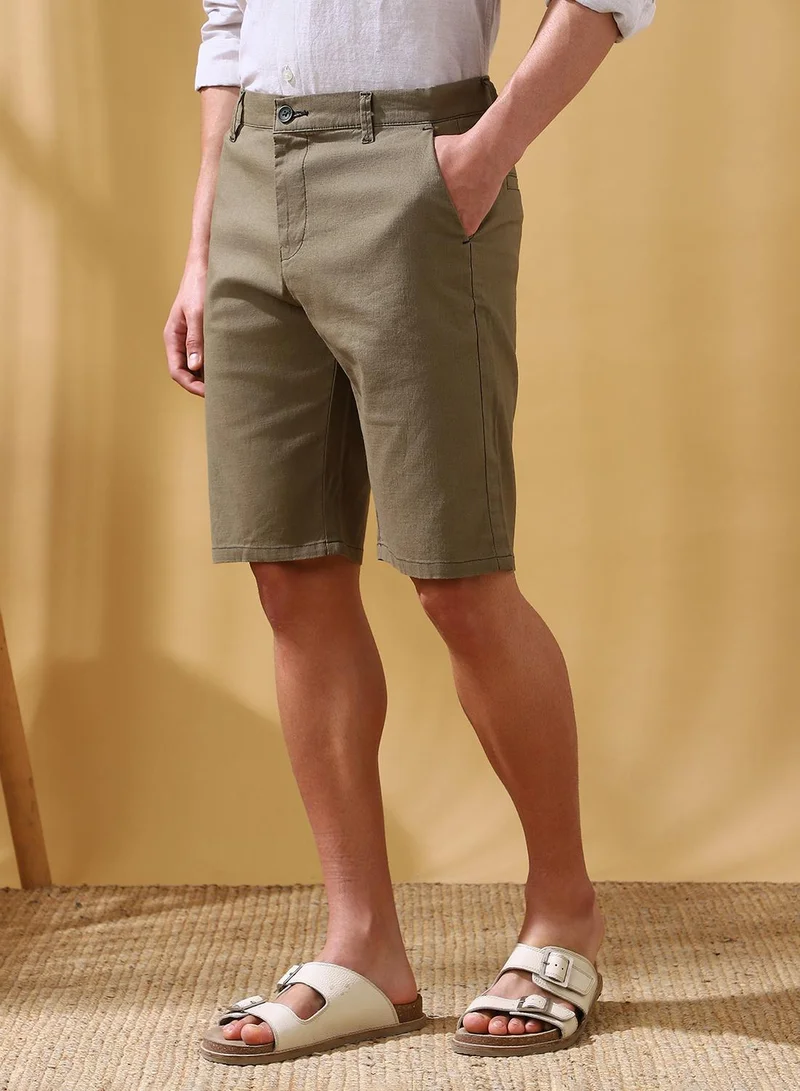Dennis Lingo Men's Olive Cotton Slub Solid Knee Length Chinos Regular Fit Shorts