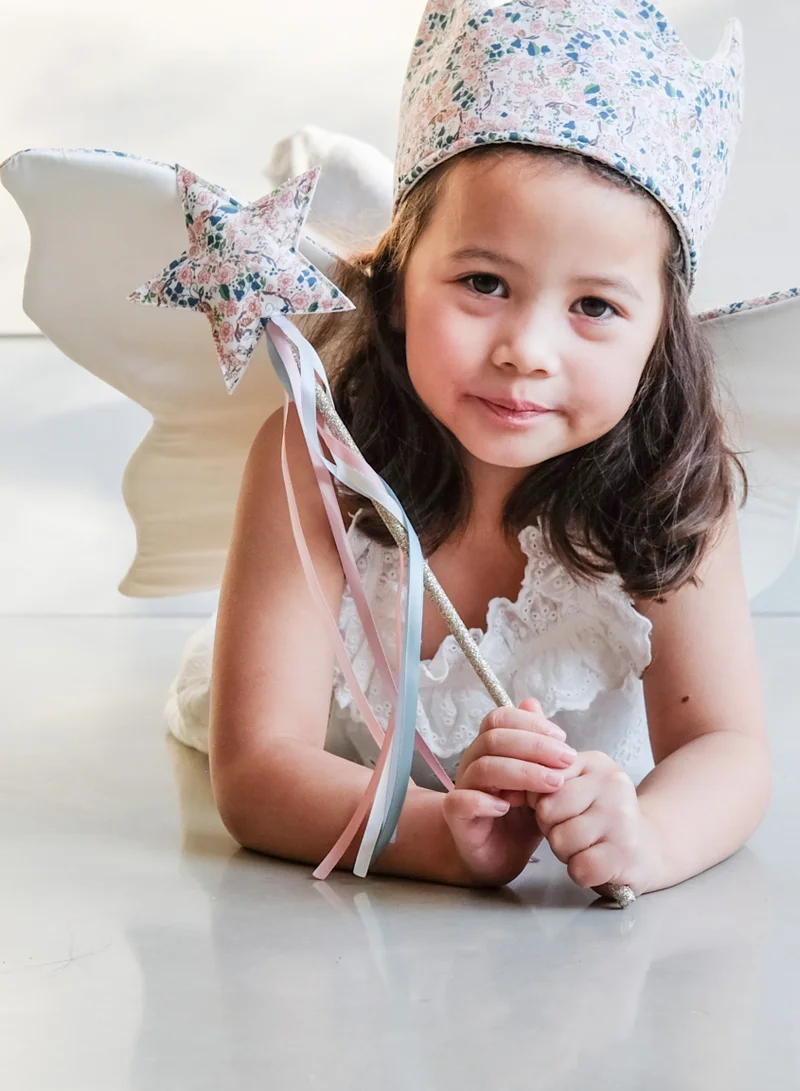 Mimi & Lula FLORAL WAND