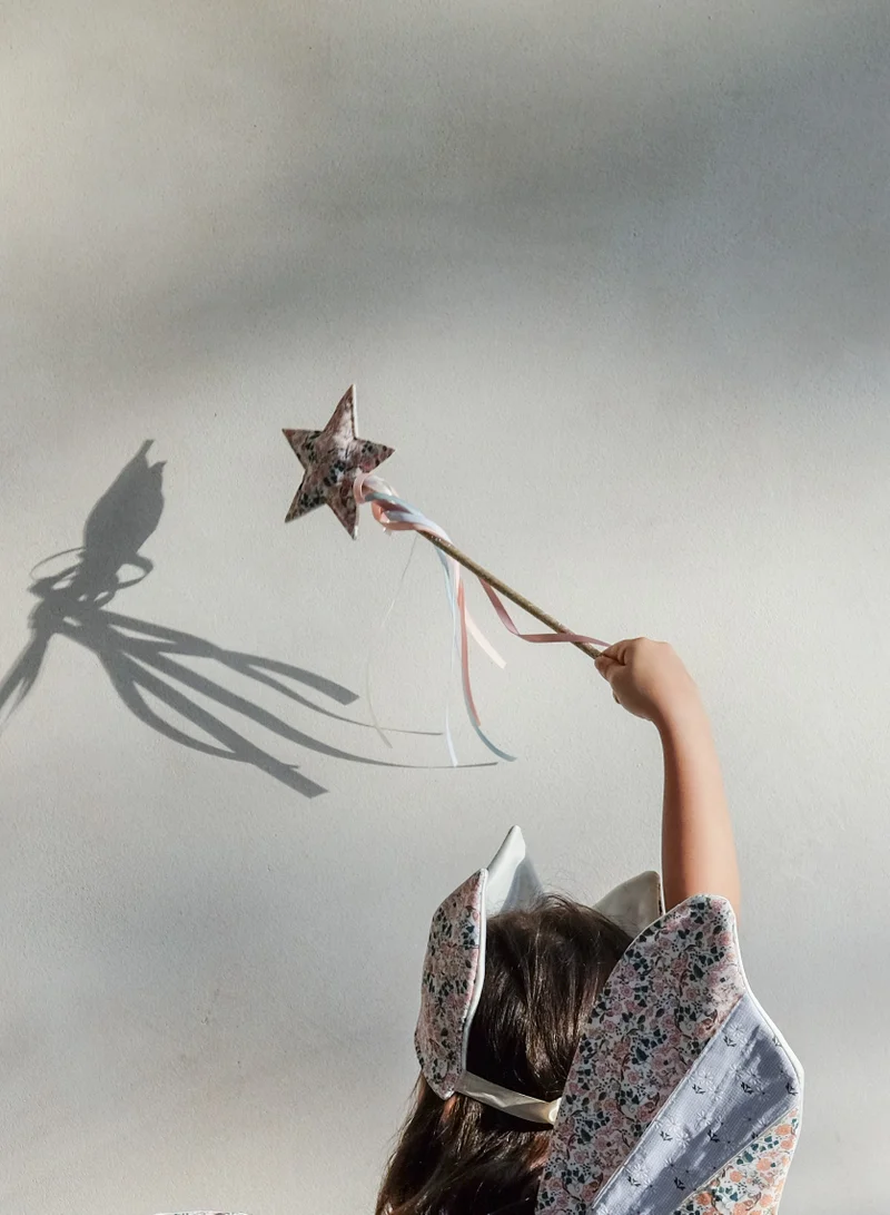 ميمي ولولا FLORAL WAND