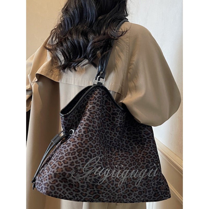 Women's Casual Leopard Print Suede Shoulder Bag - Image 4