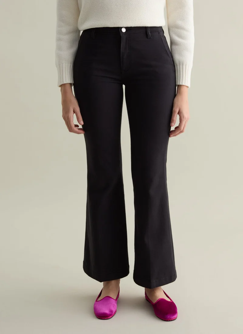 او في اس Black