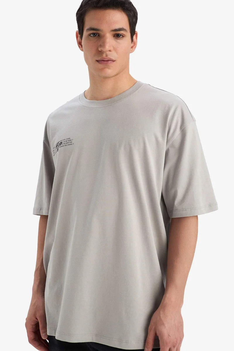 ديفاكتو Cotton Oversize Fit Crew Neck Back Printed T-Shirt