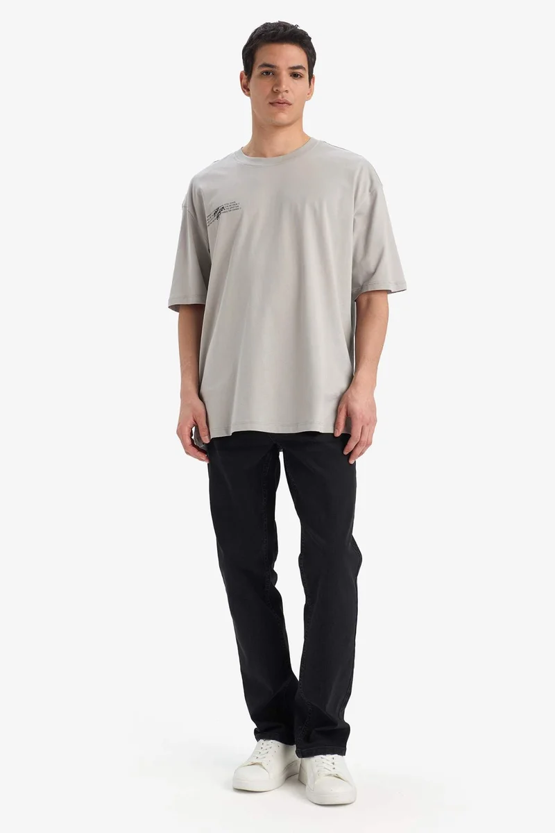 ديفاكتو Cotton Oversize Fit Crew Neck Back Printed T-Shirt