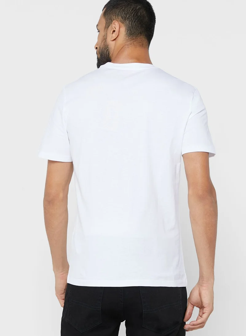 HUGO Design 2 Move Camo Graphic T-Shirt
