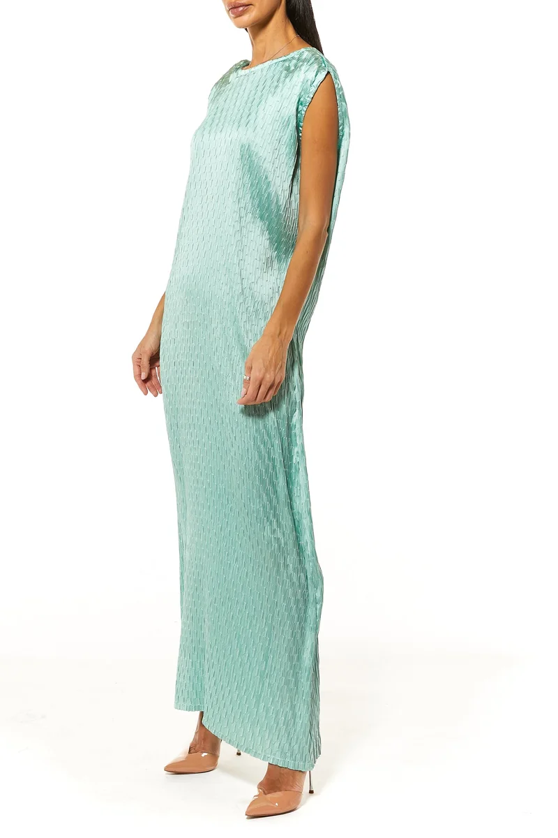 Moistreet Crew Neck Pleated Maxi Dress